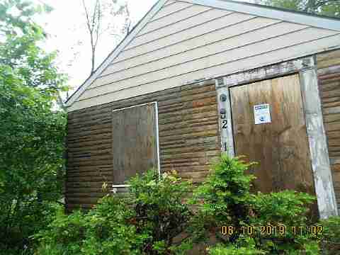 8211 Greenview (9)_m.jpg